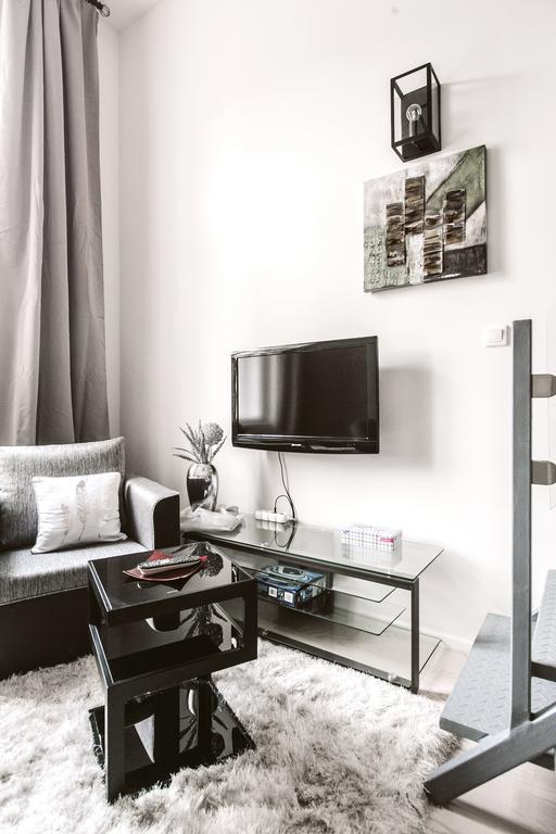 First At Andrassy Apartamento